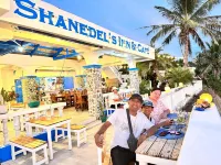 Shanedel's Inn & café