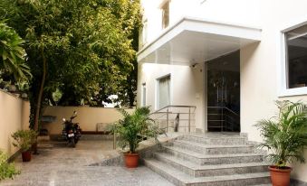 STEPiNN - Ess Kay Ess Villa