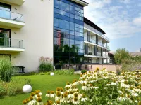 Imola Hotel Platan Hotels in Eger