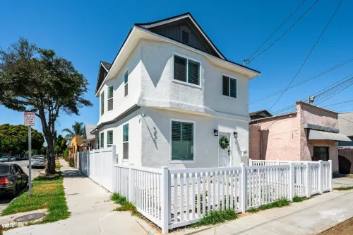 Cozy Retreat Near Downtown Perfect for Families