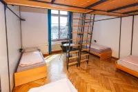 Solothurn Youth Hostel - فطور