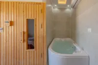 unique villa with heated pool and Spa - Villas