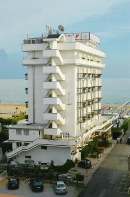 貝尼酒店 - 私人泳池