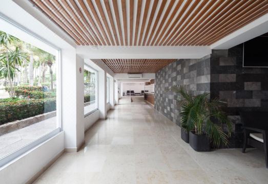 호텔 빌라 바라데로의 야외 수영장과 휴식 공간