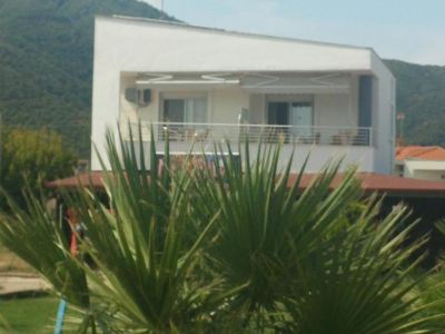 Mare Beach Apartments