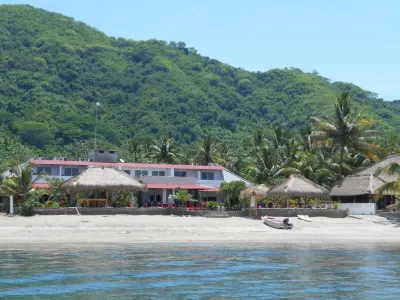 Silver Fern Beach Retreat