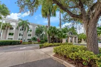 La Quinta Inn & Suites by Wyndham Coral Springs South Hotel dekat City of Margate Parks and Recreation