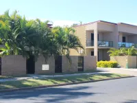 Western Gateway Motel and Apartments Hotels in Emerald