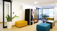 Novel Inn Отели в г. Surcin