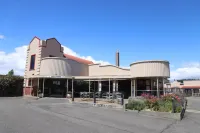 The Village Inn Hotel Te Anau