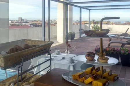 Torre Mar Hotel Отели рядом с достопримечательностью «Povoa de Varzim Station»