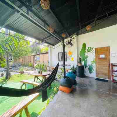 MAAYONG HOSTEL Hotel Exterior