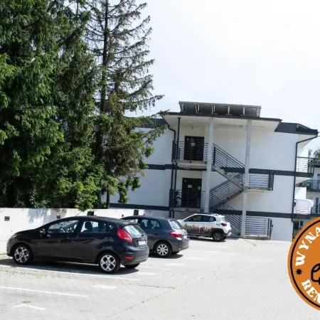 Adler Apartments