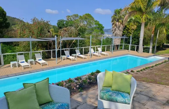 獵鷹視角莊園酒店