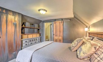 Eclectic Ladysmith Hideaway: Hike and Hunt!