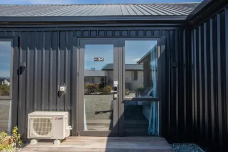 Azure Tekapo Отели рядом с достопримечательностью «Mackenzie Sheep Dog Statue»