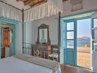 Eirini Luxury Hotel Villas