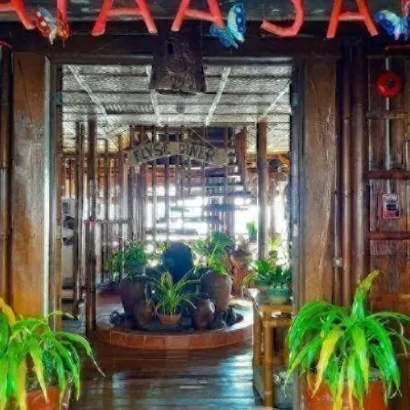 Nataasan Beach Resort and Dive Center