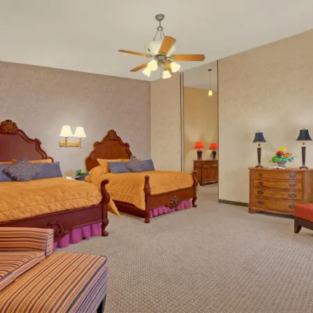 Rushmore Express & Suites