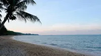 Three Monkeys Mae Nam beach