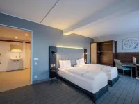 Premier Inn Berlin City Sued Hotel dekat Stasiun Bawah Tanah Zwickauer Damm