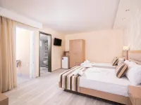 Star Bay Luxury Hotels near شاطئ بيفكاري