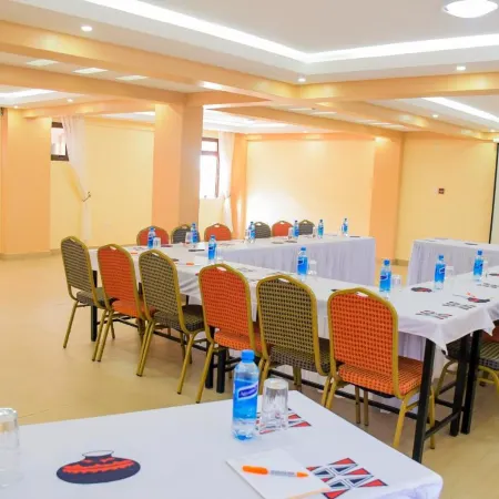 Kiandani Hotel