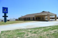 Heritage Inn & Suites