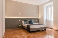 Elegante 8 posti vicino alla stazione - Grey e Blu Hotel a 