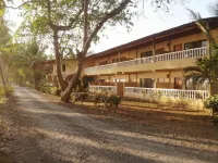 Hotel Delfin Playa Bejuco - parking