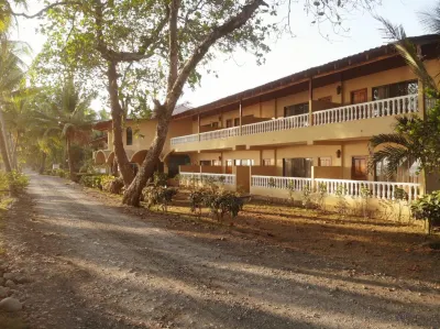 Hotel Delfin Playa Bejuco Hoteles en Esterillos Este