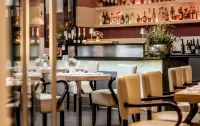 Romantik Hotel Neuhaus - Baarit