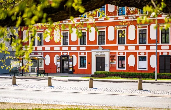 寶特西古城堡酒店