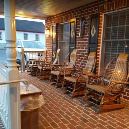 Country Living Inn