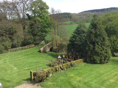 Whashton Springs Farmhouse B&B Hotels in Gilling with Hartforth and Sedbury