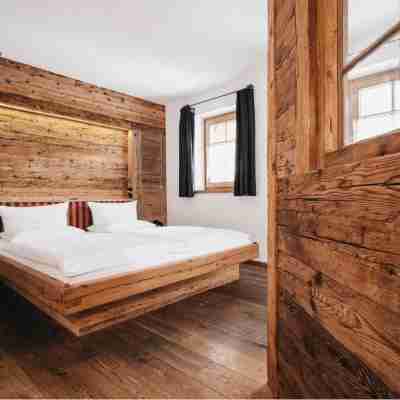 Almwellness-Resort Tuffbad Rooms