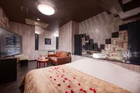 Happy Kiss (Adult Only) Hotels in Showa