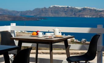 Pancratium Villas & Suites