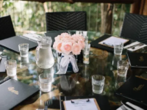 Secrets on the Lake Hotels in Maleny