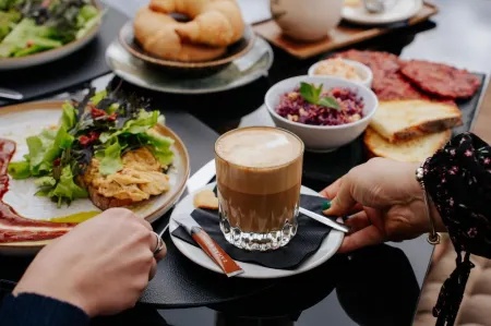 Isabella Boutique Hotel Отели в г. Сфынту-Георге