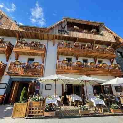 Hôtel Le V de Vaujany Hotel Exterior