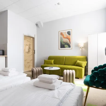 Moon Hostel Wrocław Отели рядом с достопримечательностью «Старе Място»