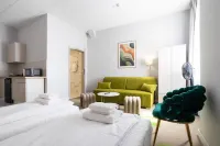 Moon Hostel Wrocław - 2-Star