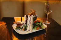 Earl of Doncaster Hotel - Breakfast