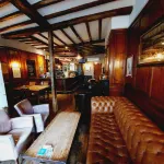 King's Head Hotel - Quầy bar