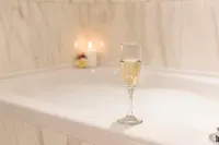 The Magnolia Hotel & Spa - Romantic