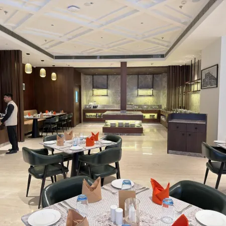 Wyndham Garden Lucknow City Center