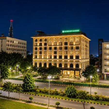 Wyndham Garden Lucknow City Center