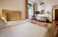Pousada Castelo de Alvito Hotels in Odivelas