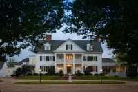 Inn at Warner Hall - 5-Star
